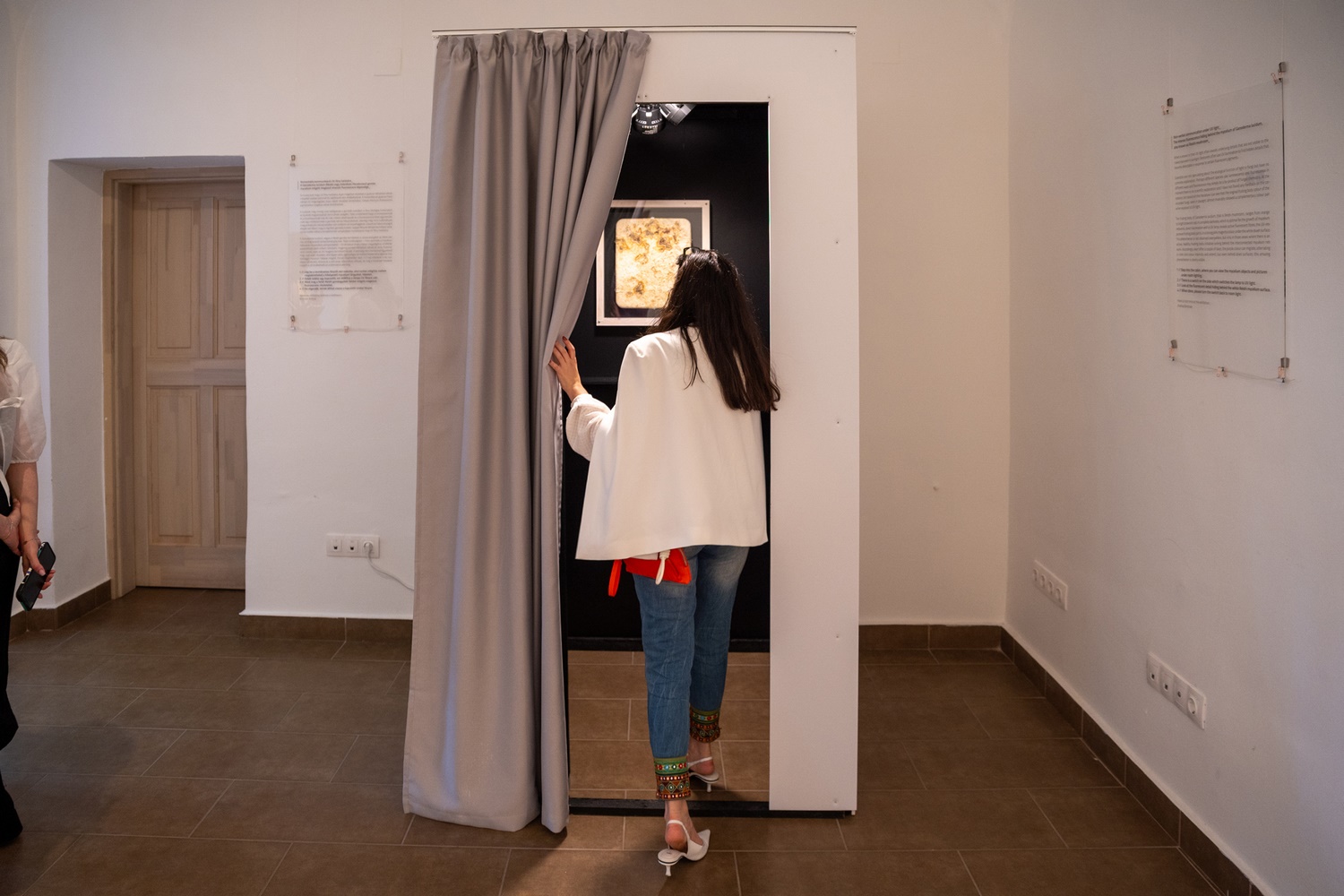 Tactile%20whiteness%20exhibition%20Budapest_2024_03_Andrea-Brittnek_Photo%20by%20Balazs%20Toro%20-%201500x1000px.jpg