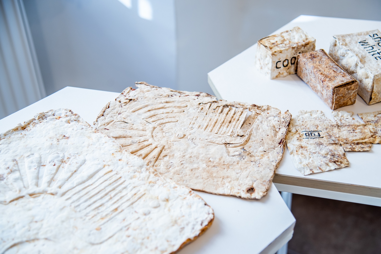 Tactile%20whiteness%20exhibition%20Budapest_2024_10_Andrea-Brittnek_Photo%20by%20Loos%20Panna%20-%201500x1001px.jpg