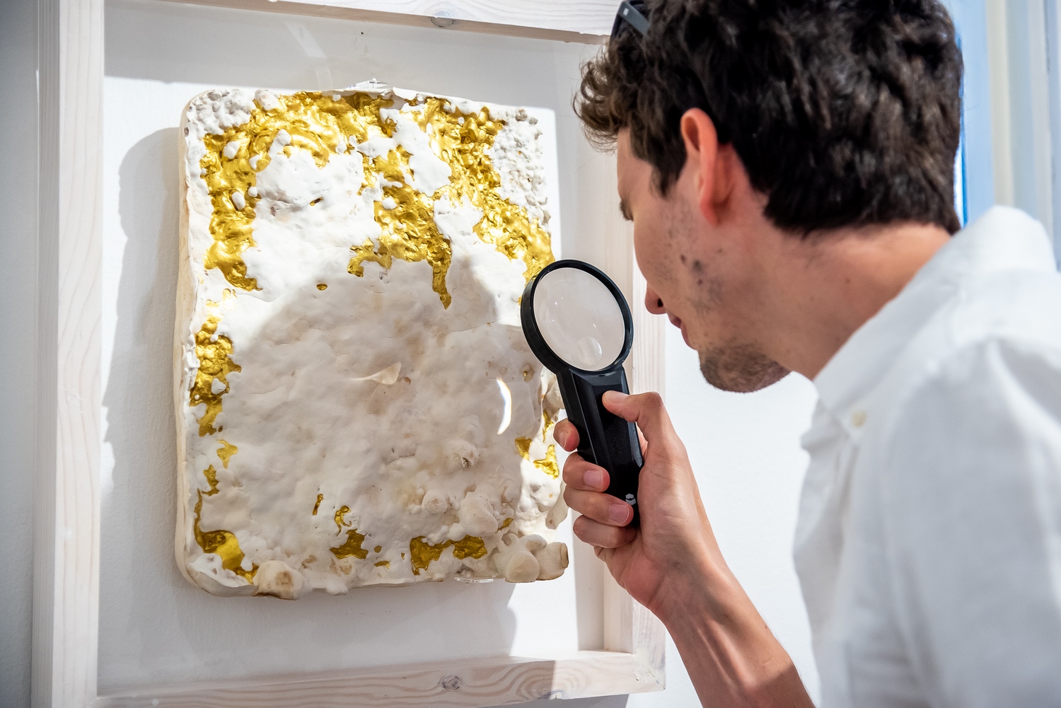Tactile%20whiteness%20exhibition%20Budapest_2024_16_Andrea-Brittnek_Photo%20by%20Loos%20Panna%20-%201500x1001px.jpg