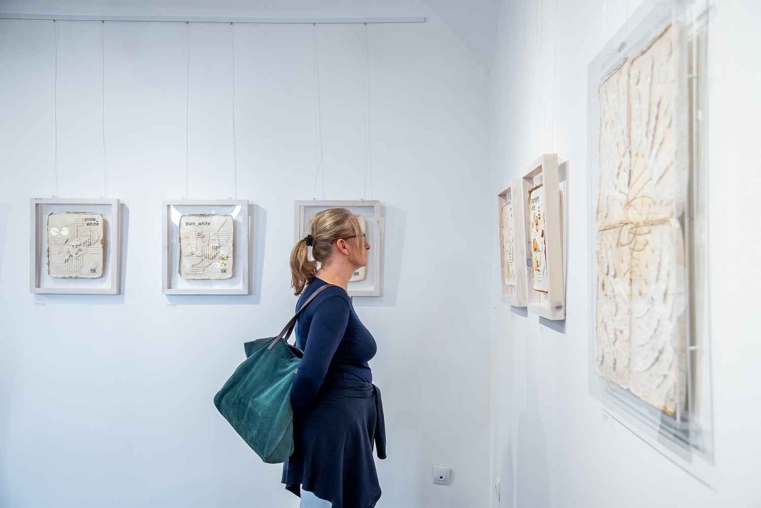Tactile%20whiteness%20exhibition%20Budapest_2024_25_Andrea-Brittnek_Photo%20by%20Loos%20Panna%20-%201500x1001px.jpg